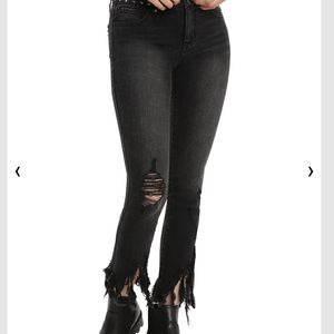 Black frayed hem jeans